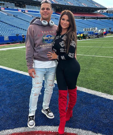 rachel bush pregnant|Rachel Bush (Jordan Poyer Wife): Wiki, Bio, Age